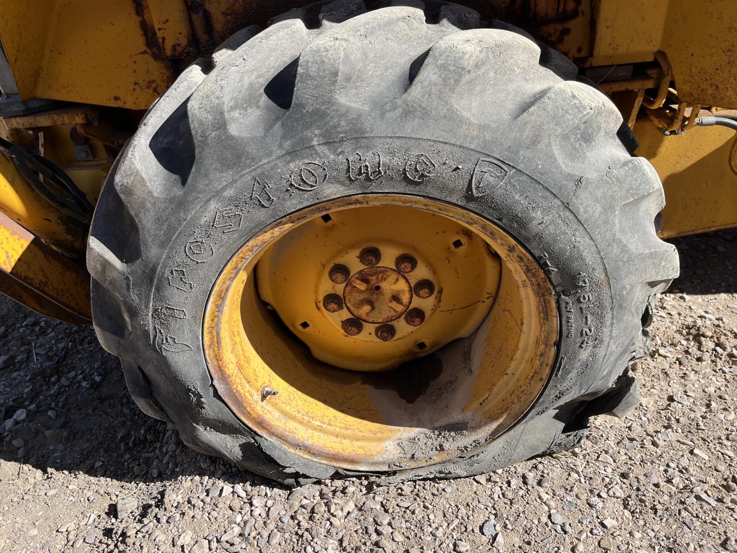 ./imagenes/INVOICE/2019/17348/RETROEXCAVADORA JOHN DEERE 210C (28).JPG